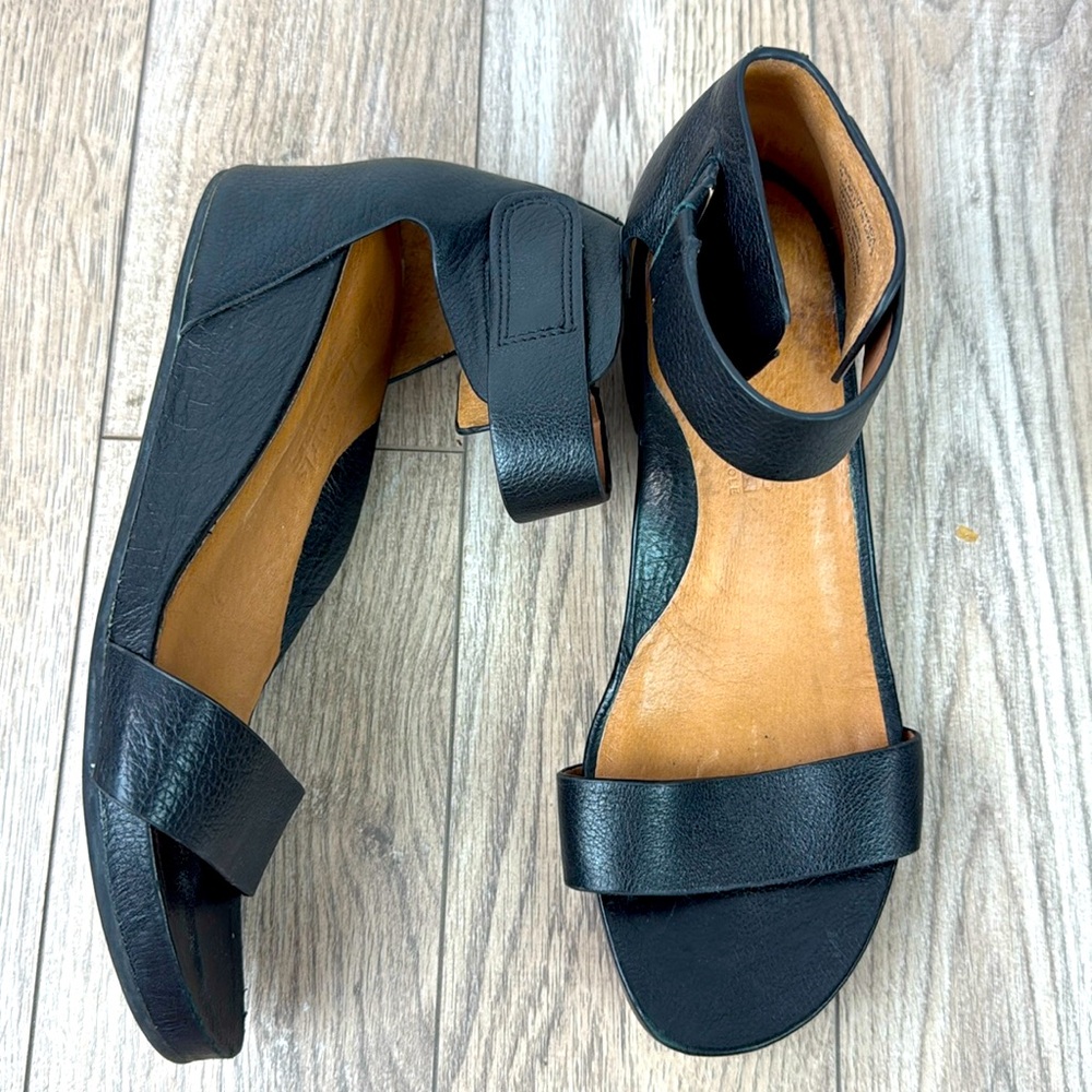 gentle soles Black Leather Ankle-Strap Wedge Sandals